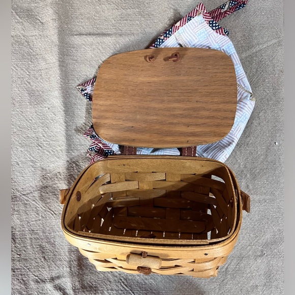 2004 Longaberger Kiddie Purse and Fabric Liner. - Picture 4 of 10